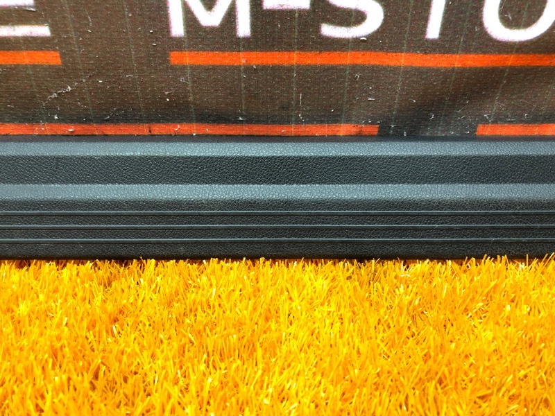 Накладка на порог салона, 300 рублей, Красноярск