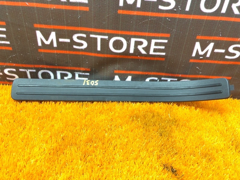 Накладка на порог салона, 210 рублей, Красноярск