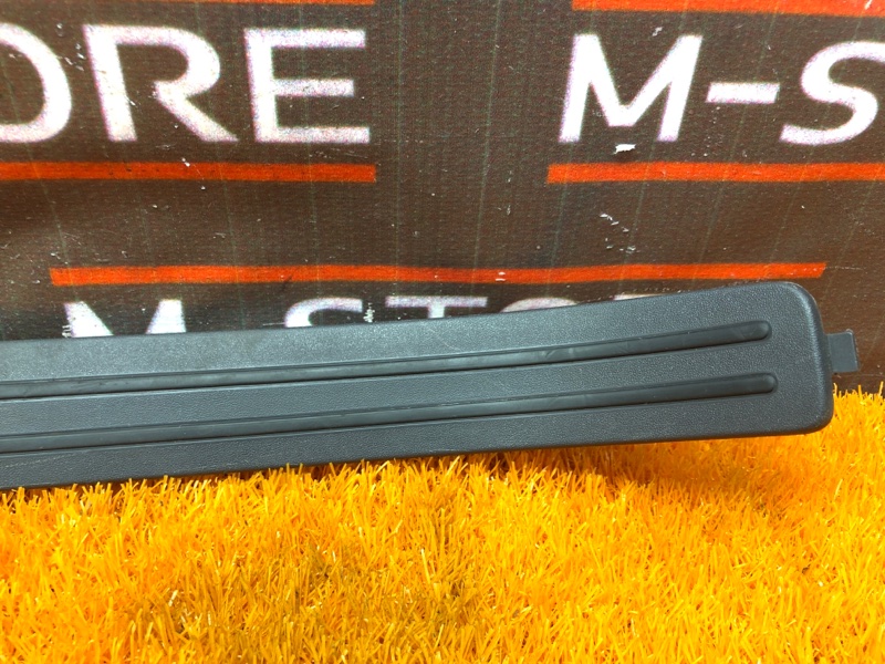 Накладка на порог салона, 210 рублей, Красноярск