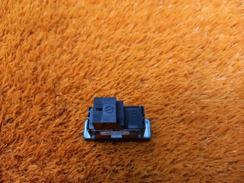 Кнопка центрального замка, 100 рублей, Красноярск