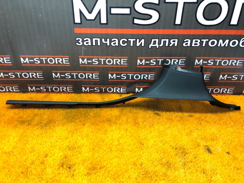 Накладка на порог салона, 200 рублей, Красноярск