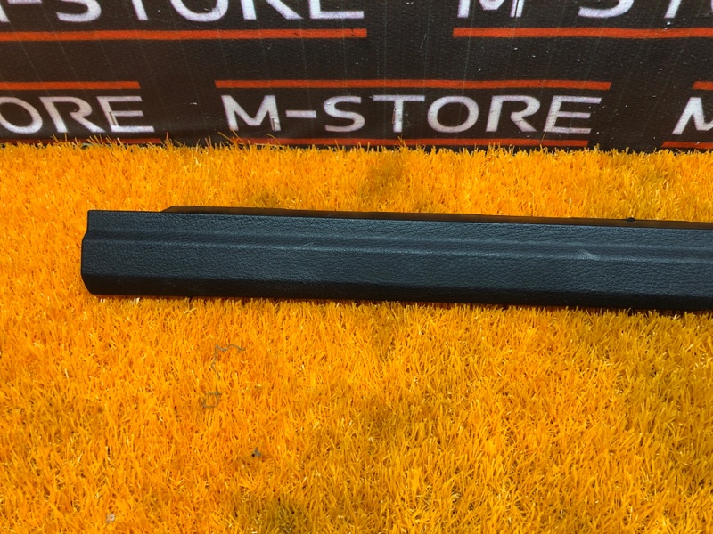 Накладка на порог салона, 200 рублей, Красноярск