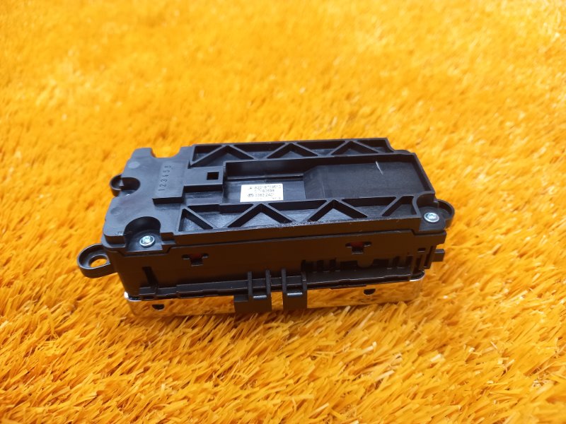 кнопка стеклоподъемника, 980 рублей, Красноярск