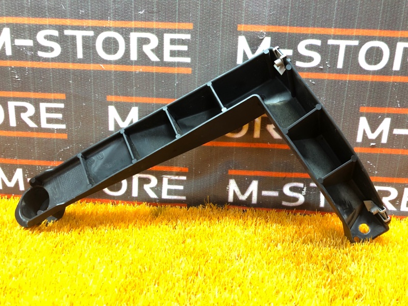 крепление бампера, 200 рублей, Красноярск