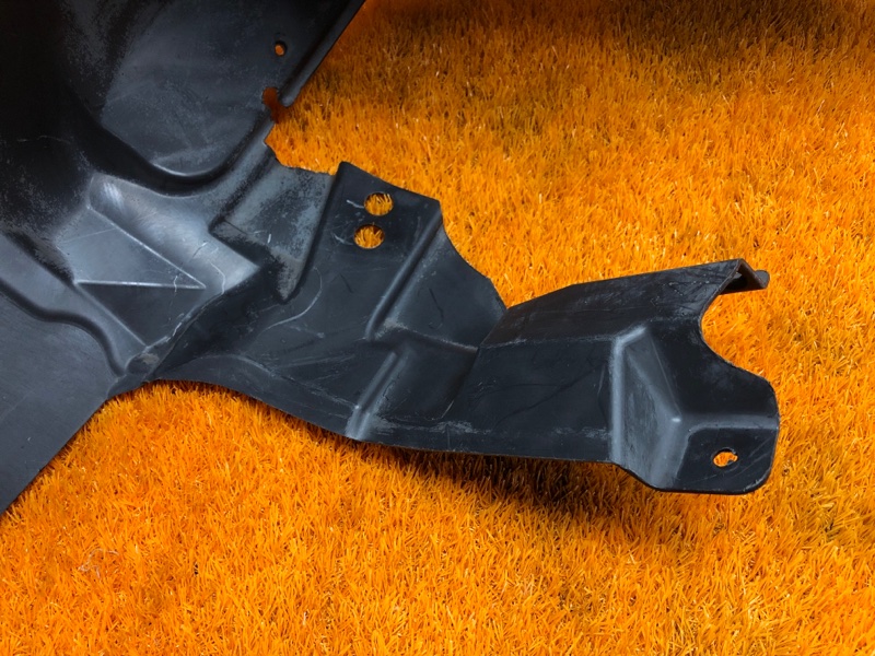 подкрылок, 1000 рублей, Красноярск