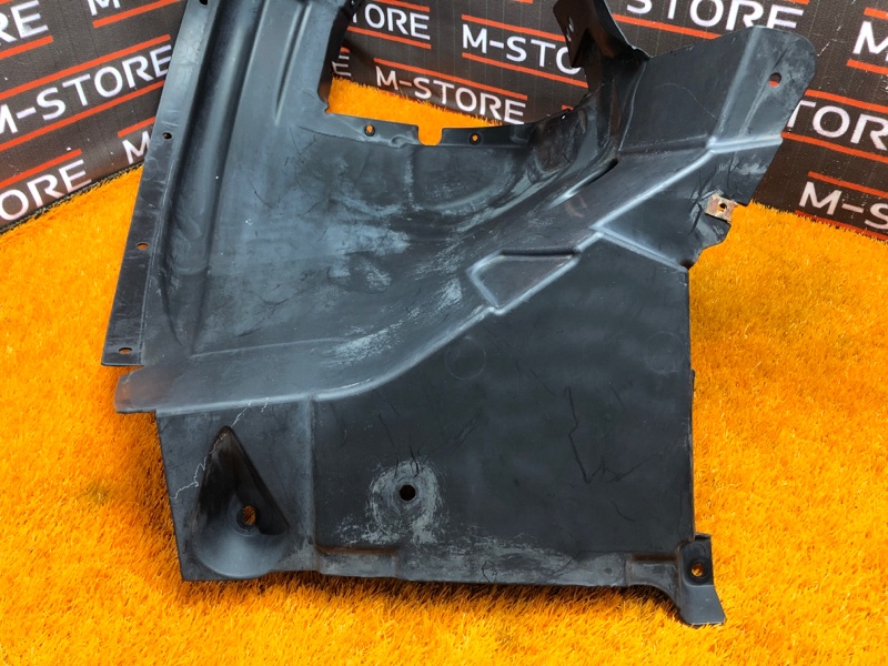 подкрылок, 1000 рублей, Красноярск