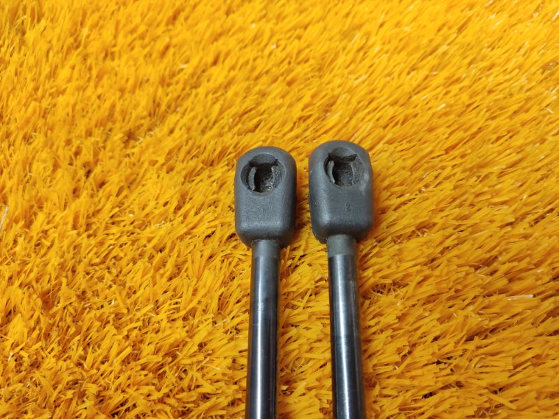 амортизатор капота, 900 рублей, Красноярск