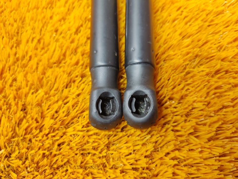 амортизатор капота, 900 рублей, Красноярск