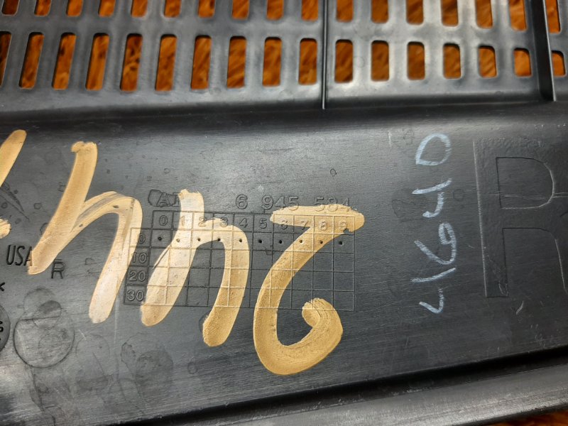 решетка под лобовое стекло, 340 рублей, Красноярск