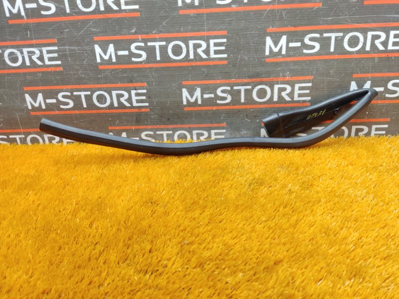 Уплотнитель капота, 610 рублей, Красноярск