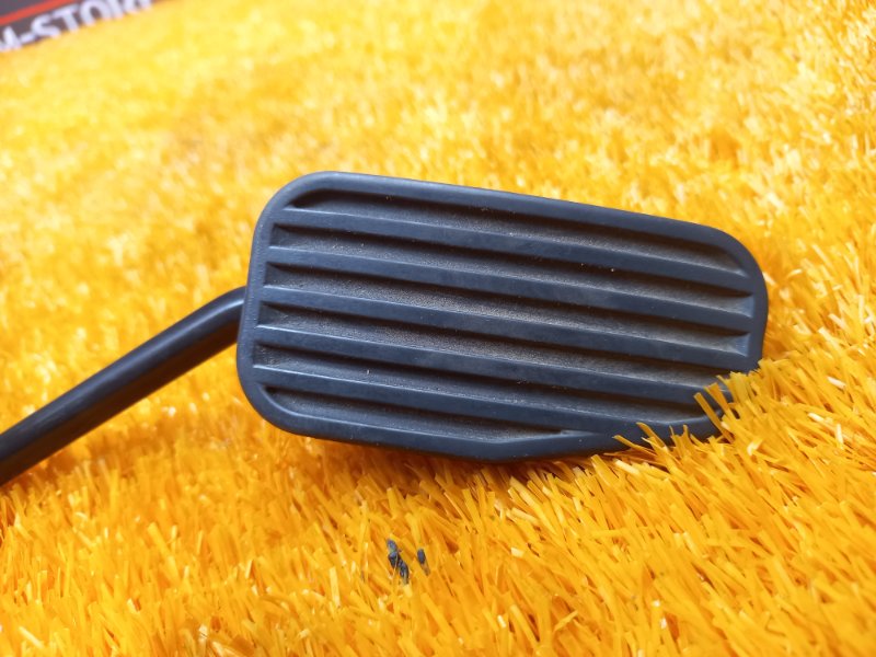 педаль газа, 670 рублей, Красноярск