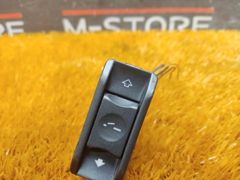 Кнопка люка, 300 рублей, Красноярск