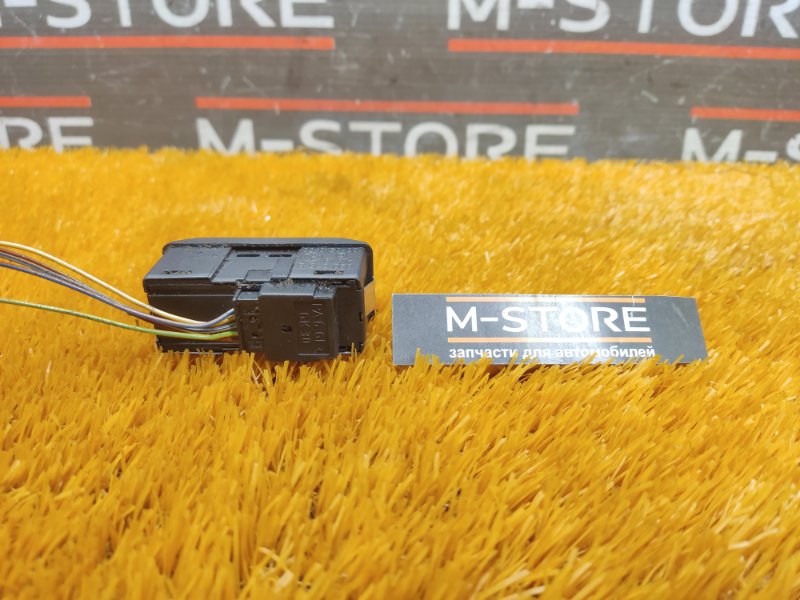 Кнопка люка, 300 рублей, Красноярск