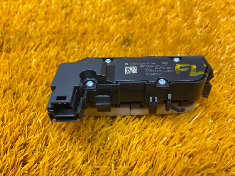 Кнопка подогрева сидений, 800 рублей, Красноярск