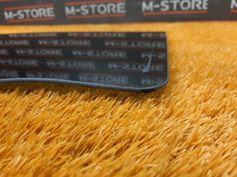 Стекло боковое, 1300 рублей, Красноярск