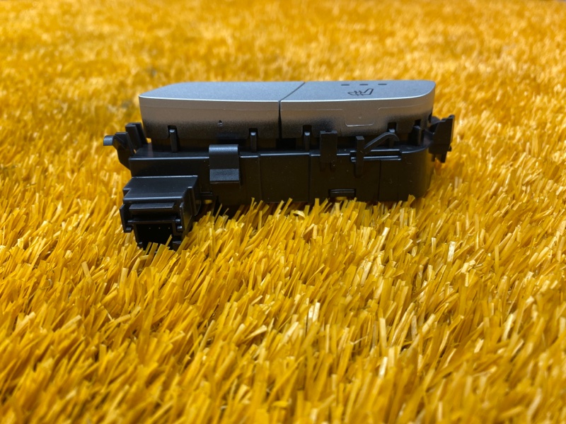 Кнопка подогрева сидений, 800 рублей, Красноярск