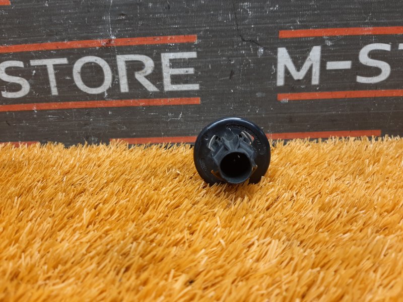 Отбойник капота, 500 рублей, Красноярск