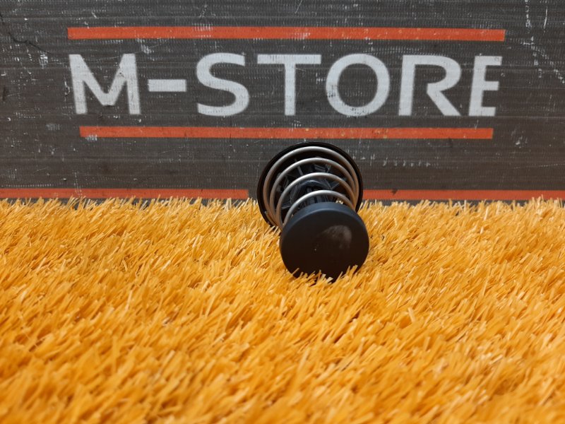 Отбойник капота, 500 рублей, Красноярск