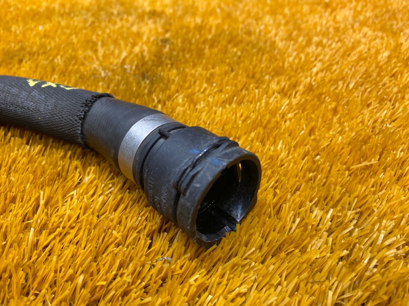 Патрубок системы охлаждения, 1200 рублей, Красноярск