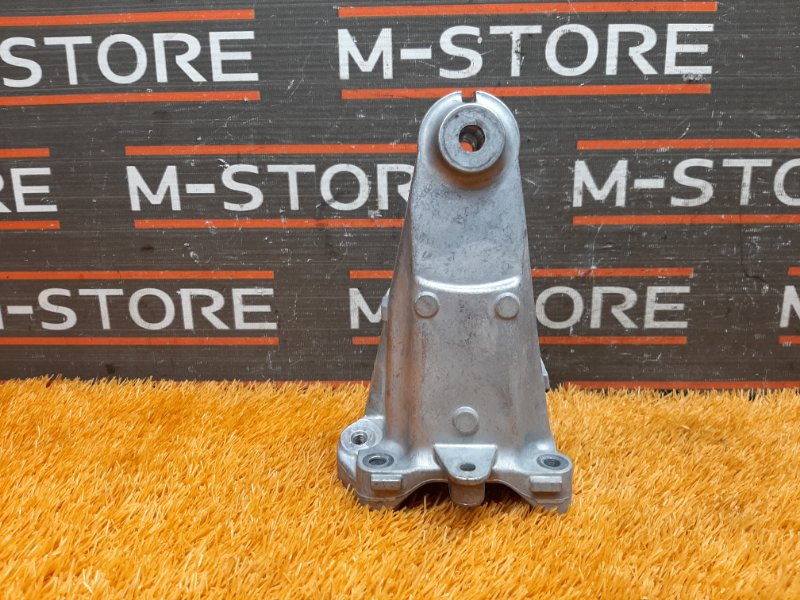 Кронштейн подушки двигателя, 1820 рублей, Красноярск