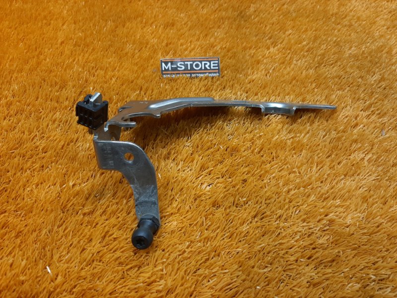 кронштейн, 300 рублей, Красноярск