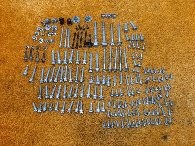 Болты и гайки ДВС, 1220 рублей, Красноярск