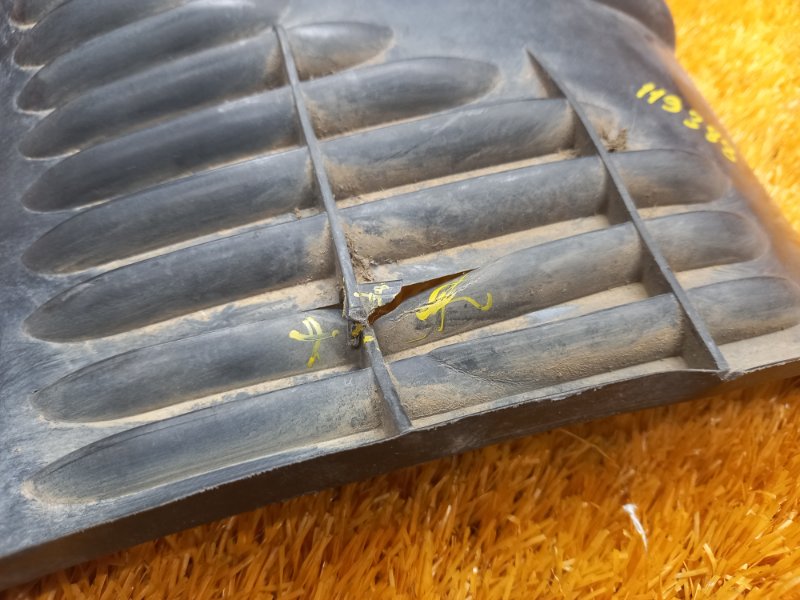 подкрылок, 270 рублей, Красноярск