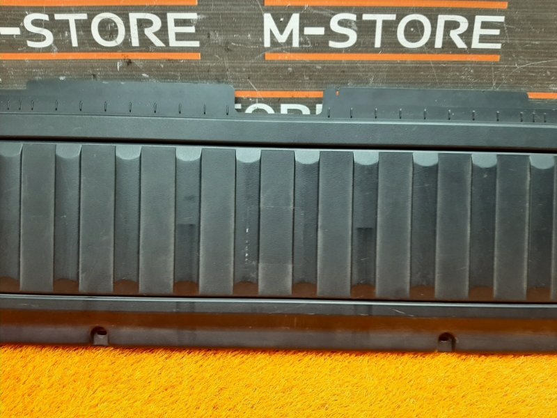 обшивка двери багажника, 350 рублей, Красноярск