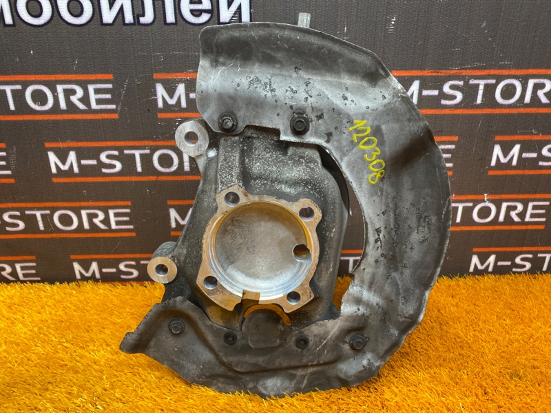 кулак поворотный, 1500 рублей, Красноярск