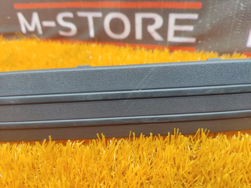 Накладка на порог салона, 350 рублей, Красноярск