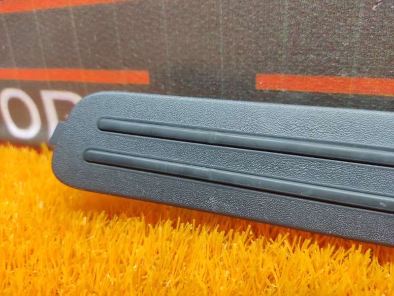 Накладка на порог салона, 300 рублей, Красноярск