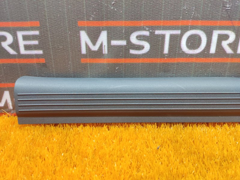 Накладка на порог салона, 200 рублей, Красноярск