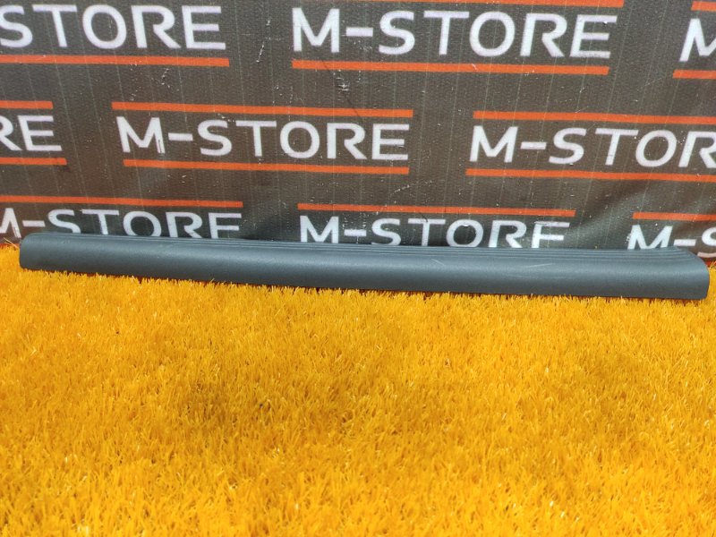 Накладка на порог салона, 200 рублей, Красноярск