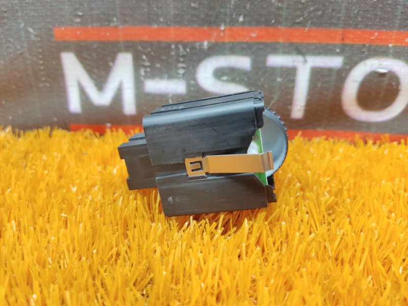 Кнопка освещения панели приборов, 190 рублей, Красноярск