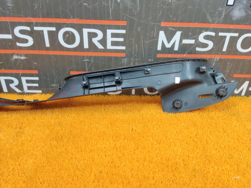 Накладка на порог салона, 350 рублей, Красноярск