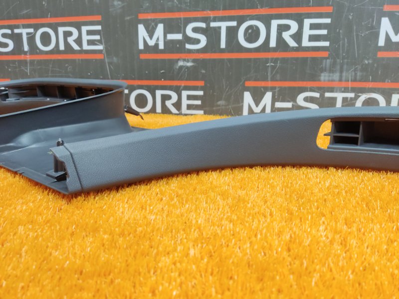 Накладка на порог салона, 190 рублей, Красноярск