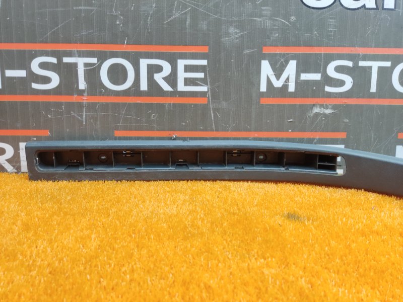 Накладка на порог салона, 350 рублей, Красноярск