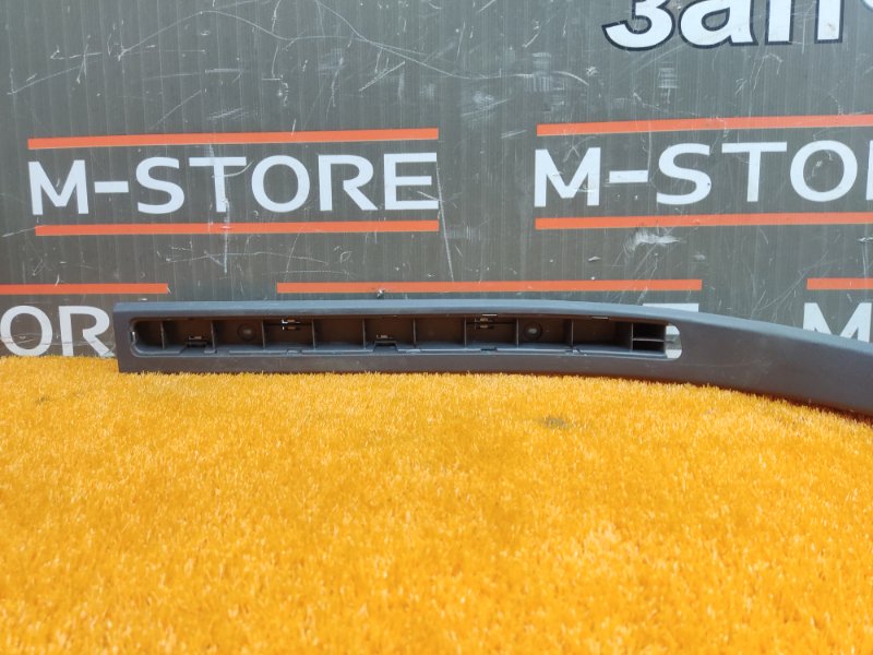 Накладка на порог салона, 350 рублей, Красноярск