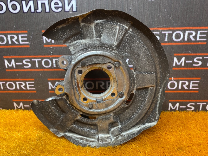 кулак поворотный, 1000 рублей, Красноярск