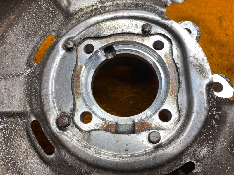 кулак поворотный, 1000 рублей, Красноярск