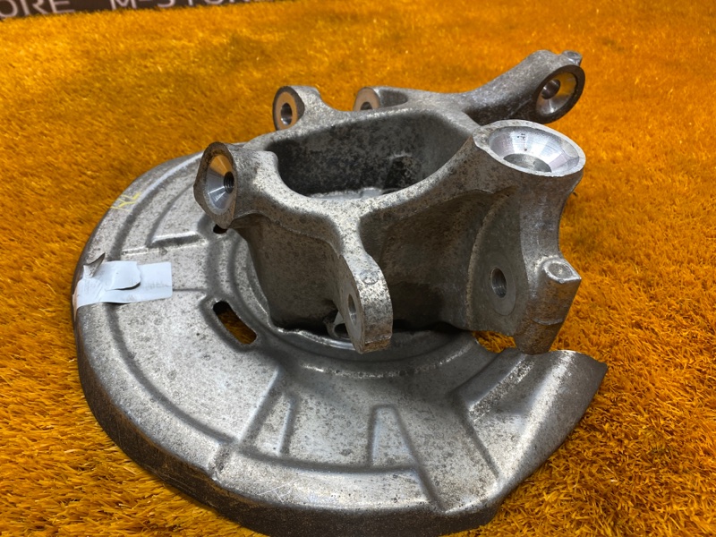 кулак поворотный, 1000 рублей, Красноярск