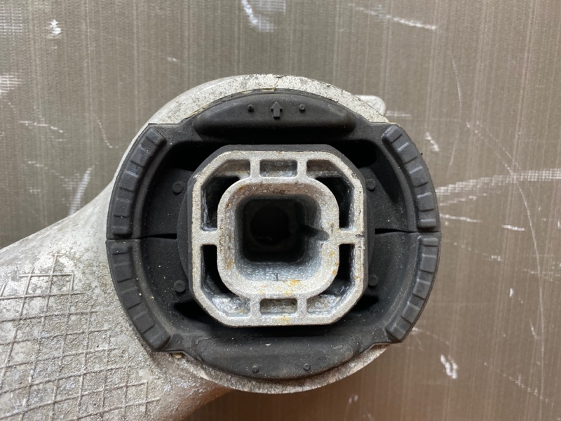 Балка поперечная (подрамник), 2540 рублей, Красноярск