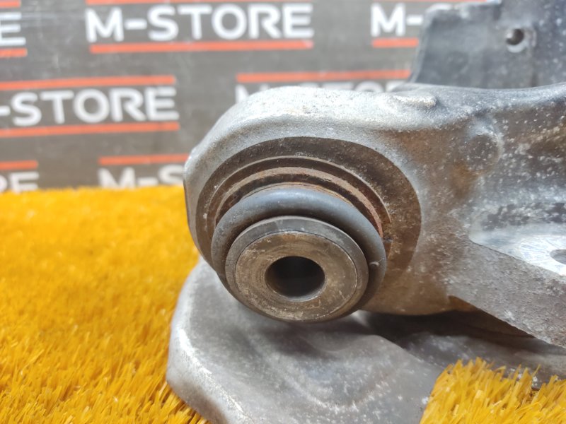 кулак поворотный, 1000 рублей, Красноярск