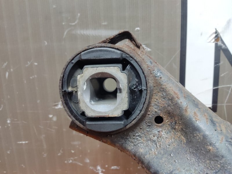 Балка поперечная (подрамник), 1060 рублей, Красноярск