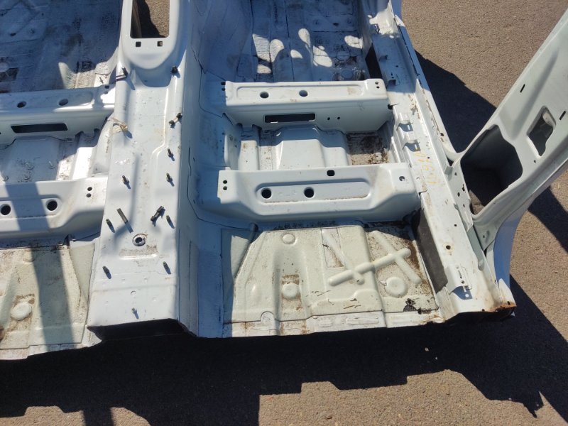 Передняя часть кузова, 18940 рублей, Красноярск