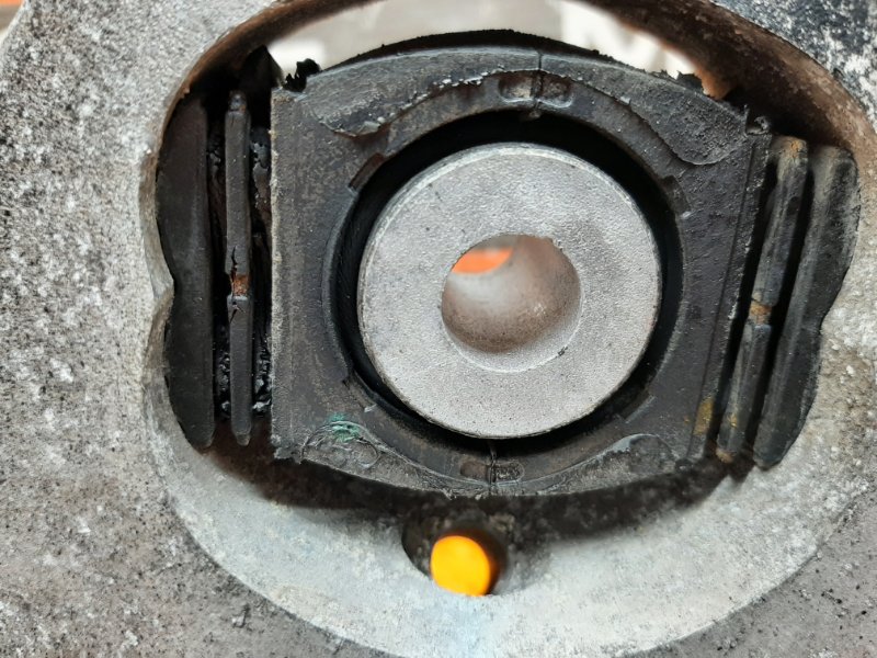 кулак поворотный, 1400 рублей, Красноярск