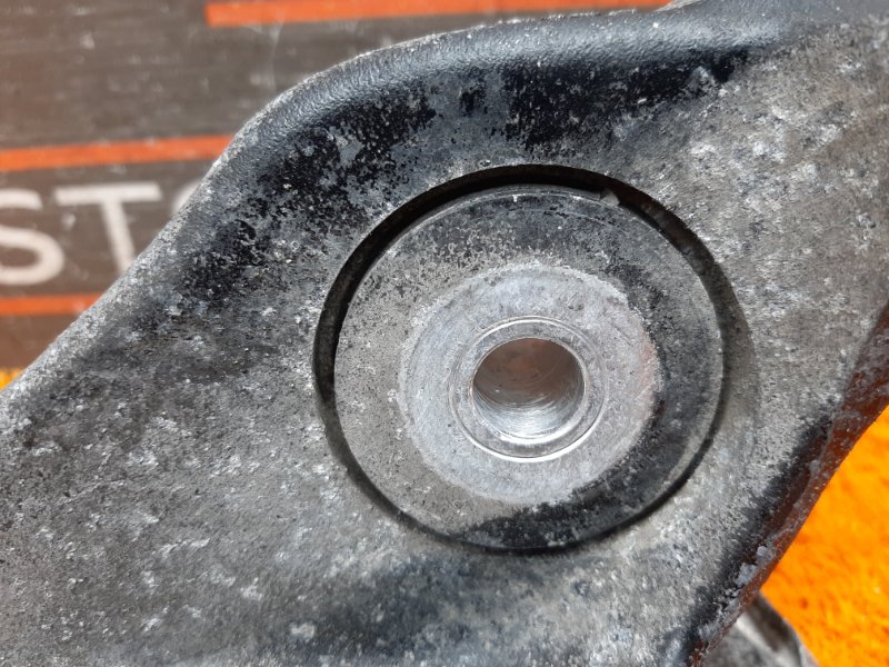 кулак поворотный, 1400 рублей, Красноярск