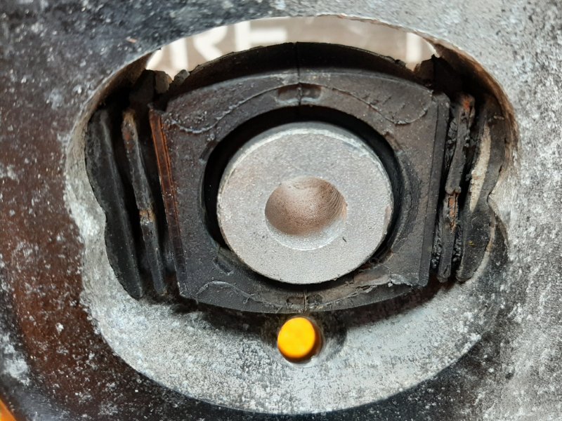 кулак поворотный, 1400 рублей, Красноярск