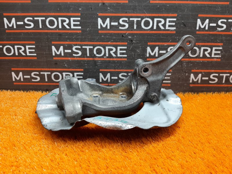 кулак поворотный, 1000 рублей, Красноярск