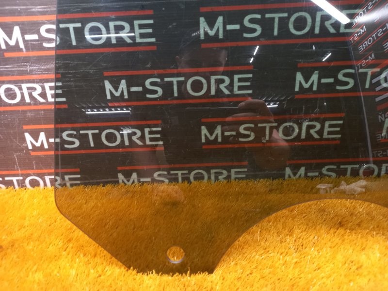 Стекло боковое, 850 рублей, Красноярск